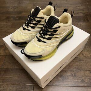 Givenchy Men's GIV 1 off-white sneakers sz EU 40/US 8